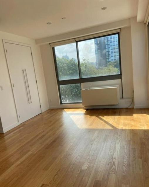 Privatunterkunft Delancey Tower *